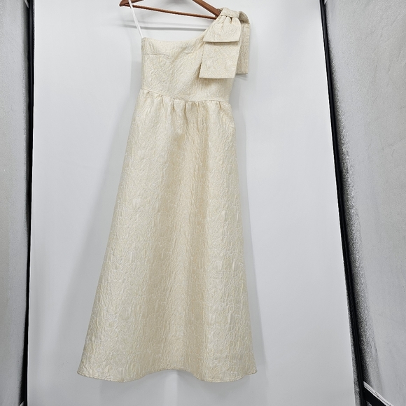 Abbey Glass Caroline Gown White Bubble Jacquard One Shoulder Womens Size Small - Picture 4 of 10